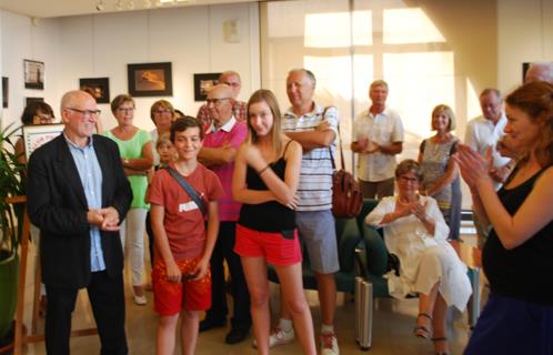 Eugène Ivanez avec les deux plus jeunes pensionnaires du club.