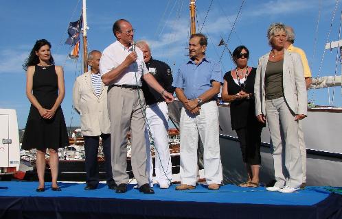 Patricia Ricard à gauche, Monsieur Falco (en arrière plan), Monsieur Palix, Monsieur Vicente et en blanc Sylvie Redercher-Logeais.