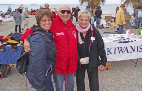 Le kiwanis de la Seyne-Six-Fours et Saint-Mandrier réuni avec l'amicale les Lônes mon village pour un vide grenier géant.