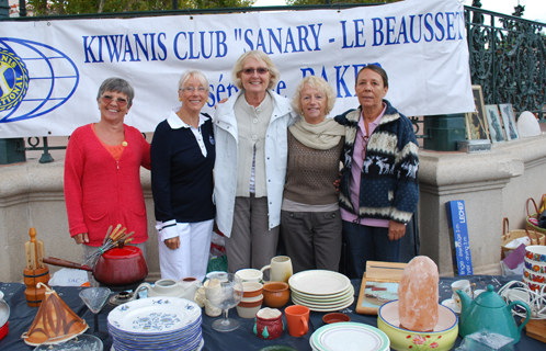 Les bénévoles du Kiwanis Joséphine Baker avec, à droite, la future présidente, aux côtés de la présidente actuelle.