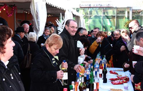 Foule au rendez-vous pour cet apéritif. 