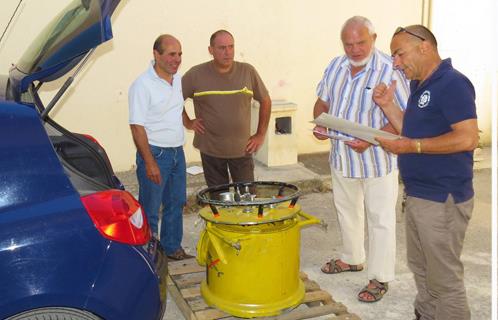 Remise du caisson au Musée Dumas avec sur la photo Hervé Monjoin, Daniel Asters, messieurs Arsac et Bordonado.