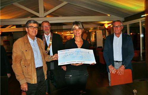 Le Rotary Sanary Bandol Ollioules remet un chèque au CCAS - Ouest-Var.net