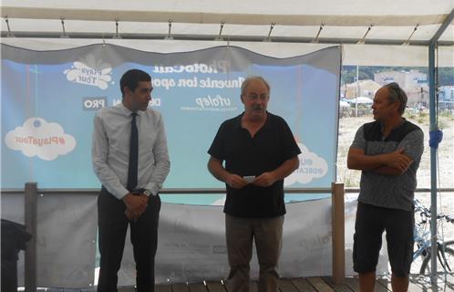 Conférence de presse
de g. à dr.: M. Hani, sous-préfet du Var, M. Vuillemot, maire de la Seyne sur Mer, M. Bres, directeur des sports