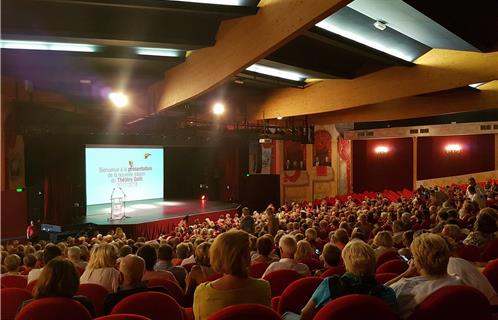 La foule était présente. 