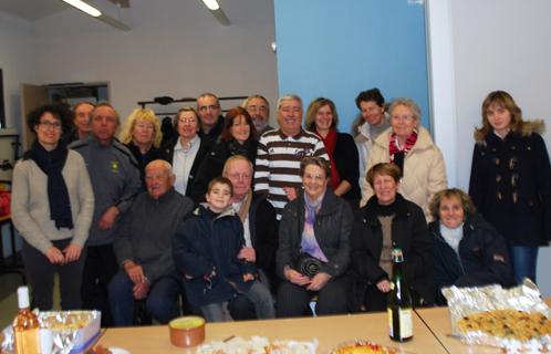 Ambiance des plus conviviales mardi soir à l'Espace Jules de Greling avec l'équipe de la pastorale autour du père Peter.