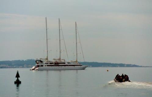 Le Ponant dans la baie de Sanary