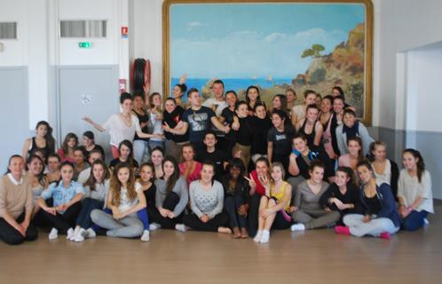 Collégiennes de la Guicharde et lycéens de Beaussier réunis salle Polyvalente.