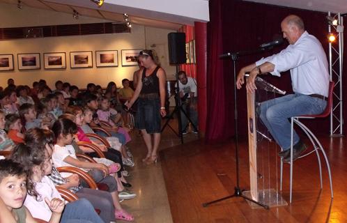 Ferdinand Bernhard a rencontré les élèves au foyer du Petit Galli