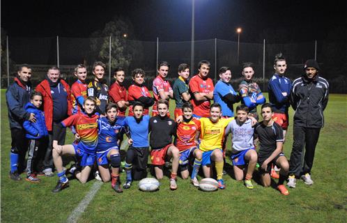 Les rugbymen cadets du RCPSF sont allés décrocher la victoire à Marseille. L'équipe est entraînée par Stéphane Mazza (à gauche) et Georges Guéra (à droite).