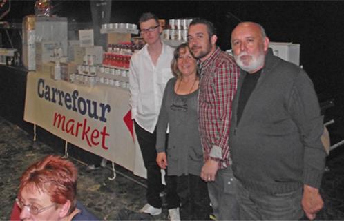 Lou Peilou, les amis du jumelage et Carrefour Market mobilisés pour les Restos du coeur.
