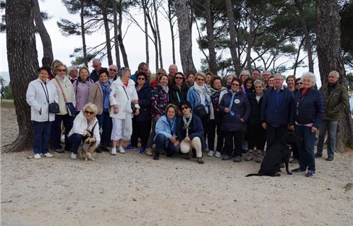 Dimanche 8 avril, les Inner Wheel des clubs de Marseille et de Toulon se sont jointes au club de Bandol pour marcher.