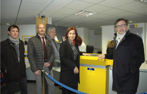 De nombreux membres du conseil municipal étaient présents aux côtés de M. le Député Maire: Delphine Quin, Joseph Mulé, Thierry Mas Saint-Guiral (sur la photo), Viviane Thiry, Patrick Perez, Hervé Fabre, Fabiola Casagrande, Philippe Guinet ainsi que les représentants de La Poste.