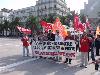 Alain Bolla, responsable départemental communiste, en tête du cortège avec les syndicalistes