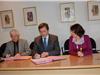 Le député-maire signe le protocole liant le CCAS et le Crédit Mutuel