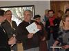Le Dr Paillard et sa présidente départementale ont reçu des mains du maire le recueil d'aquarelles d'Andrée Terlizzi "Les pays du Var".