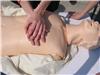 Massage cardiaque sur un manequin