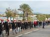 Beaucoup de monde pour l'accompagner jusqu'à l'église