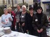 Brocante caritative sur le port