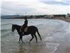 Morgane Parre aime profiter de l'arrière saison pour se promener sur la plage