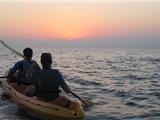 Un coucher de soleil en kayak?  C'est possible aux Embiez