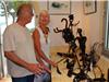 André Andréini auteur avec son épouse rené, d'étranges sculptures réalisées avec des objets récupérés. 