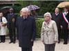 Jean Frammery et Hélène Guardiola au cimetière de la Guicharde.