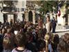 Les enfants ont entonné des chants avec leur professeur.