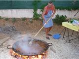 Une paëlla, une fideuà ou un couscous livrés ou cuisinés devant ses invités