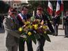 Jean-Sébastien Vialatte entouré du commandant Simon et du lieutenant Janin.