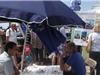 Lors de la virée de Saint-Nazaire, l'Encre de mer et Slow food réunis pour des dégustations sur le port.