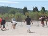 Du côté du marché agricole, concours de pétanque.