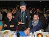 Des magiciens faisaient le tour des tables