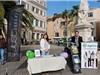 Le stand de Just Sanary et de l'Agence Immobilière de l'Oliveraie, côtes à côtes