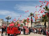 Lâcher de ballons magistral pour les pupilles des pompiers disparus