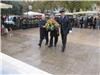Michel Thuilier, adjoint à la Sécurité, Robert Bévéneti, Maire et le Lieutenant Stéphane Gylkens déposent une gerbe au pied du Monuments aux Morts
