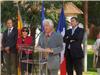 De gauche à droite, le conseiller général et premier adjoint Joseph Mulé, Madame L’Hote, Gérard Delestre et le député-maire Jean-Sébastien Vialatte.