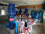 L’école de l’eau se déplace au SIAEP pour découvrir d’où vient notre eau potable