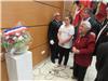 Moment de grande émotion devant l'effigie de Jean Moulin en présence de Renée Callènes, la veuve de l'ancien président de l'ANCAR, aux côtés de Robert Bénéventi.