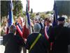 Joseph Mulé et Thierry Mas Saint Guiral saluent les porte-drapeaux.