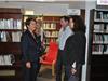 Jean-Sébastien Vialatte et Dominique Ducasse ont pu visiter les locaux de la bibliothèque.