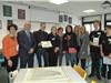 Mme Fabiola Casagrande, M. Adjutor, Mm Le Brun, Mme Mayeux-Bellone et Mme Gay-Camps, Mme Chéné, chargée de mission pour le rectorat, Mme Rousseau, principale du lycée de la coudoulière, M.Lenaic coordinateur en visite des ateliers et les "super guides". Ici l'atelier Scienc'Art encadré par Mme Wesolowski.