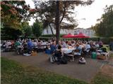 Les riverains de Six-Fours fêtent l'été et la musique.