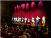 Les danseurs de tous les âges se succèdent  sur les planches. 