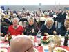 Christiane et son mari ne manquent jamais le Banquet des seniors.