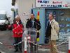 De gauche à droite Jo Minniti (Organisateur du salon), Joseph Mulé (1er adjoint au Maire) et Alain Caillet (Adjoint au Maire, mairie de Six-Fours), lors du discours d’ouverture du 4ème salon du bateau d’occasion.