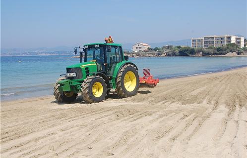 En fin de matinée, la plage avait retrouvé son aspect accueillant