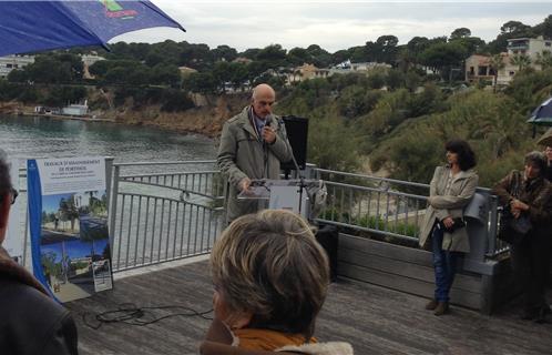 Le maire de Sanary, Ferdinand Bernhard, inaugure la fin des travaux de Portissol