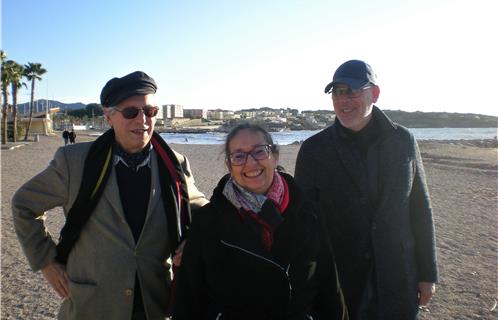 Tête de liste, l'avocate Florence Vallansan, avec l'éditeur à la retraite Georges Gelly et le cadre commercial Olivier Cardinal.