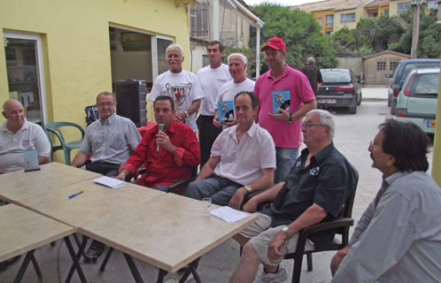 Les finalistes et vainqueurs réunis autour des adjoints Yves Draveton, André Mercheyer ainsi que de Bruno Golé et Yvan Calcagno.